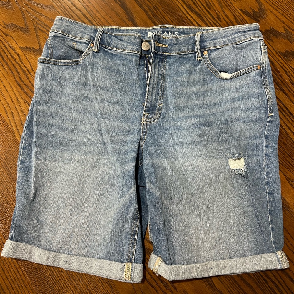 Reitmans Blue Jean Shorts size 31